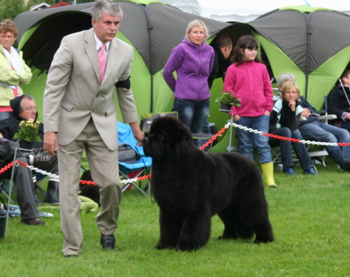 18 Black Pretender Kazko Slupski.jpg